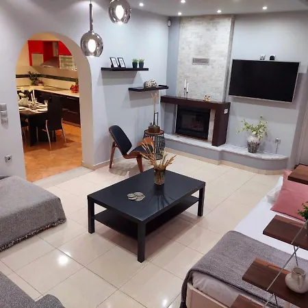 بيت للعطل Zeta's House اليكاناس