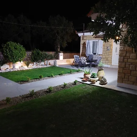 Zeta's House * אליקאנאס